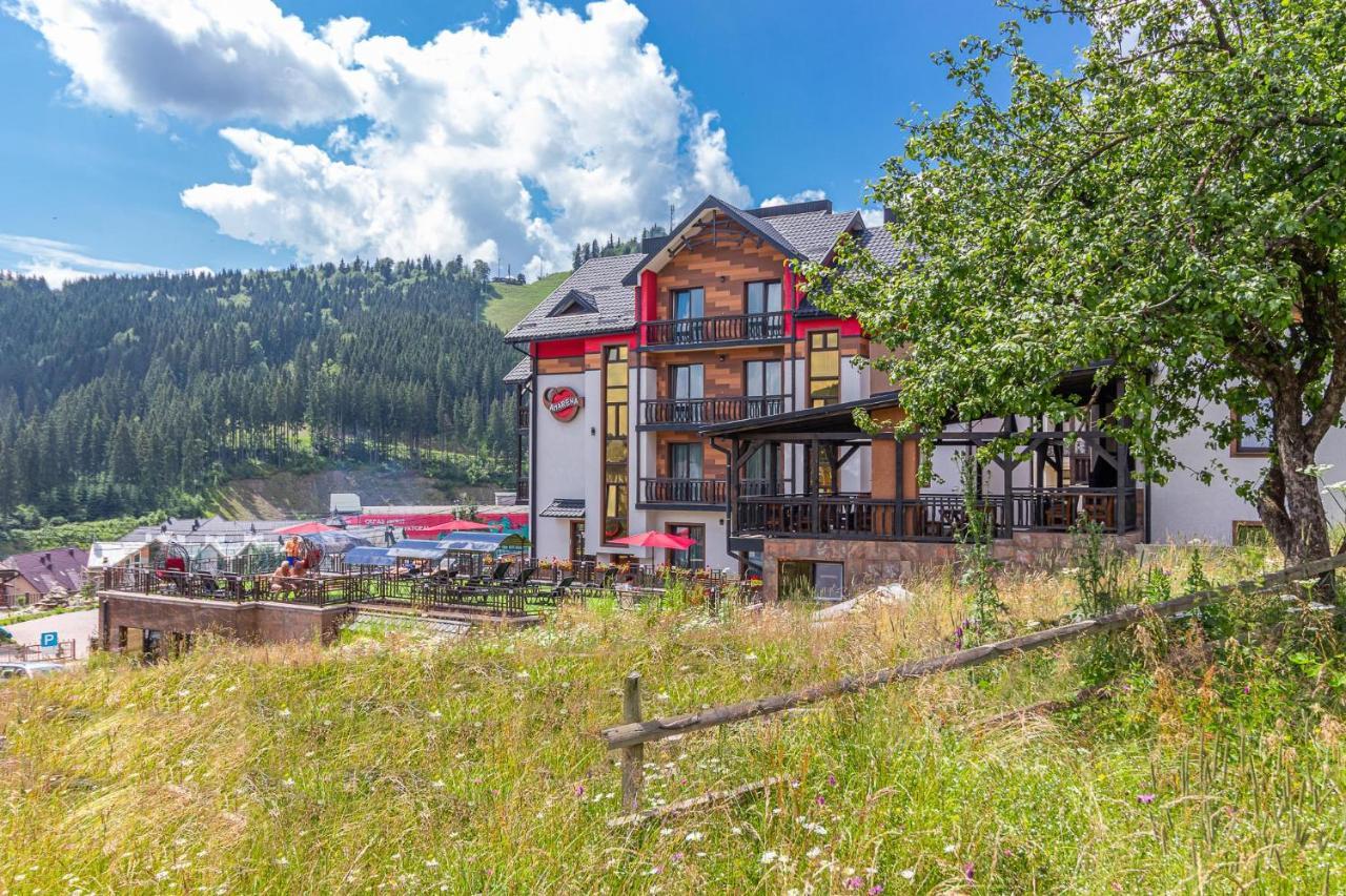 Amarena Spa Hotel - Breakfast Included In The Price Spa Swimming Pool Sauna Hammam Jacuzzi Restaurant Inexpensive And Delicious Food Parking Area Barbecue 400 M To Bukovel Lift 1 Room And Cottages Exterior photo